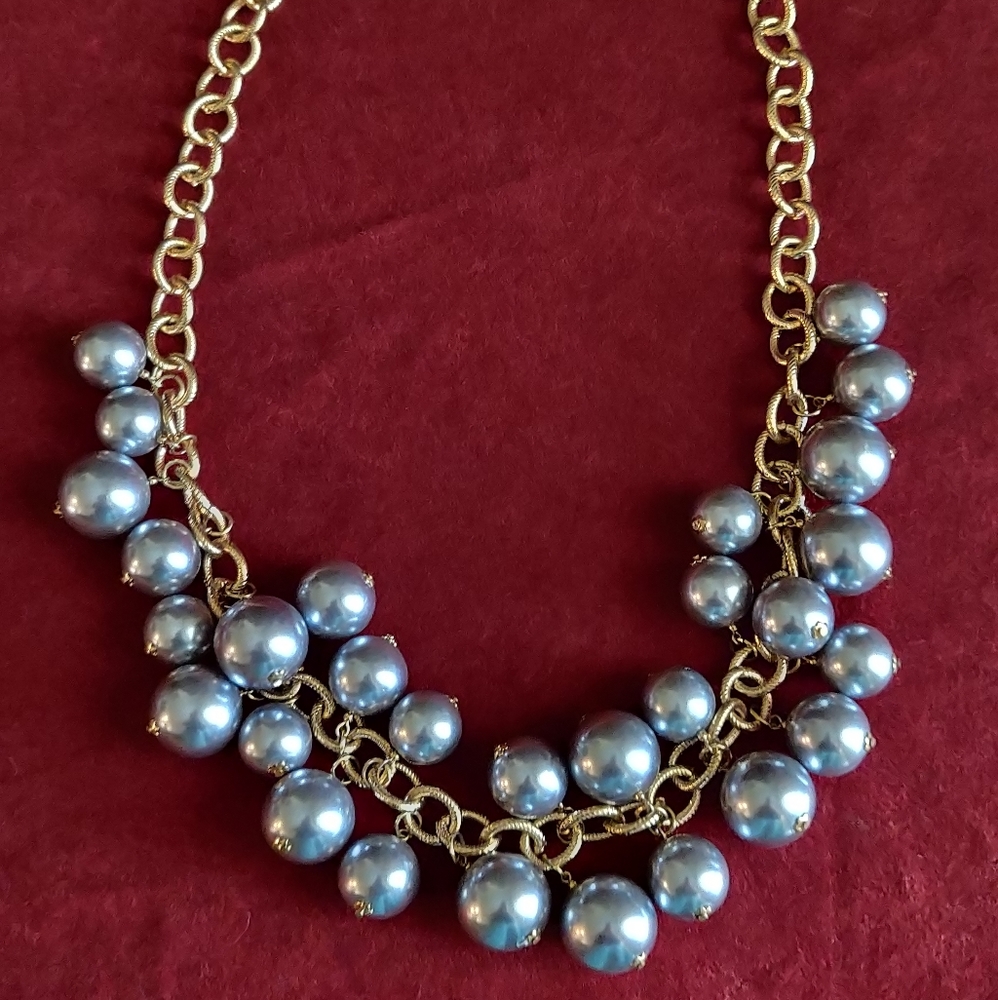 KJL FAUX PEARL NECKLACE